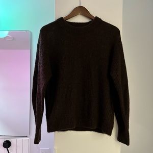 Everlane alpaca crew sweater